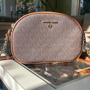 Michael Kors Crossbody Bag